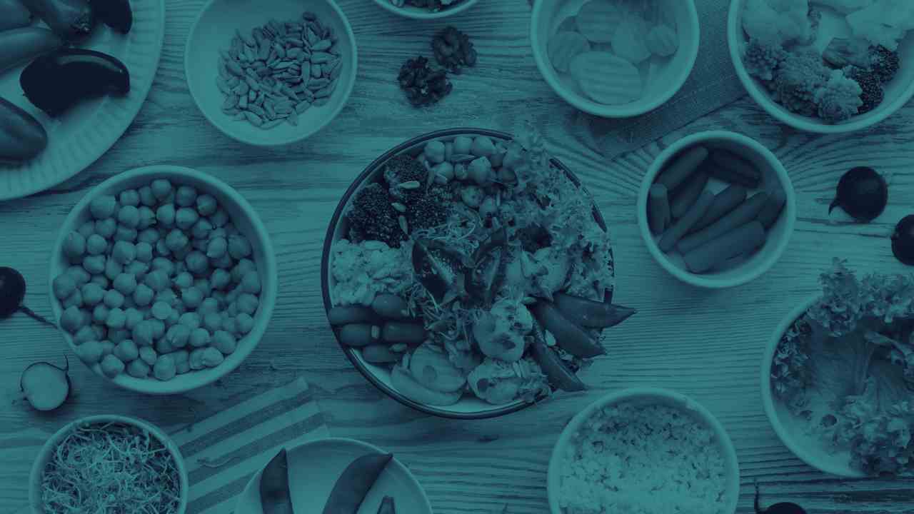 How To EAT HEALTHY on a LOW BUDGET